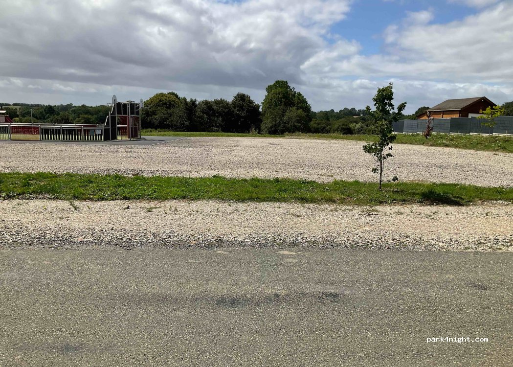 (72140) Pezé-le-Robert - 32 Rue de la Gare — foto 2
