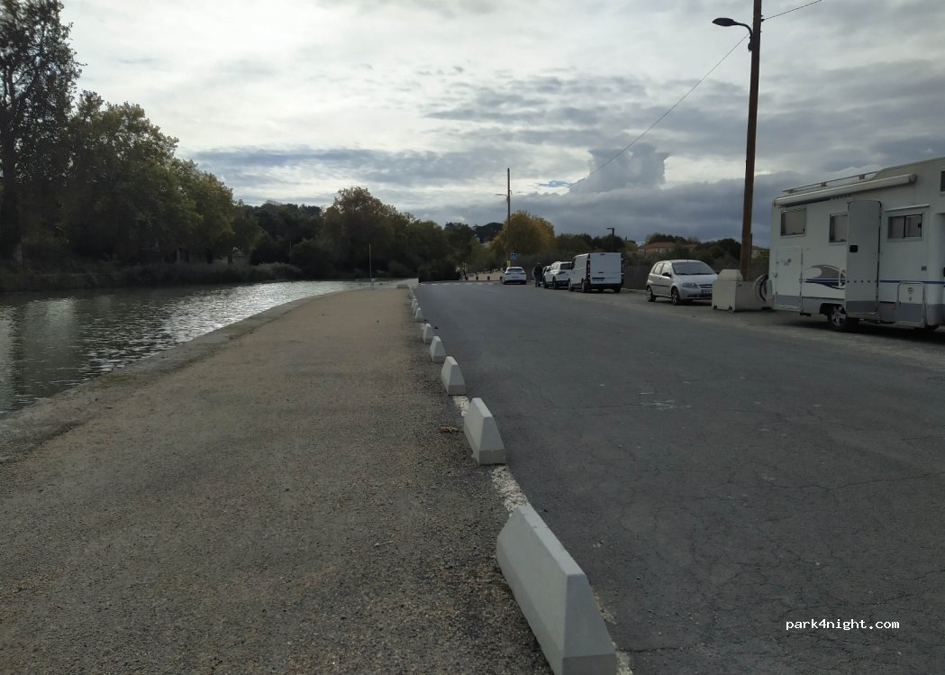 (34500) Béziers - 34 Quai du Port Notre Dame — foto 3