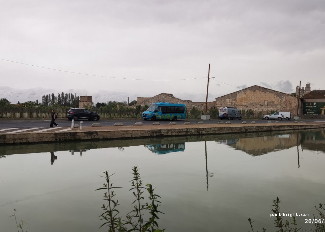 (34500) Béziers - 34 Quai du Port Notre Dame — foto 4
