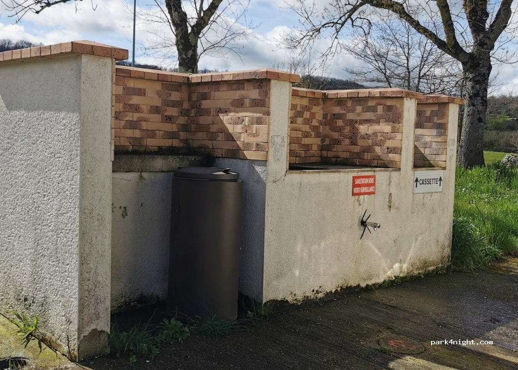 (47310) Sainte-Colombe-en-Bruilhois - A. des Deux Mers — foto 3