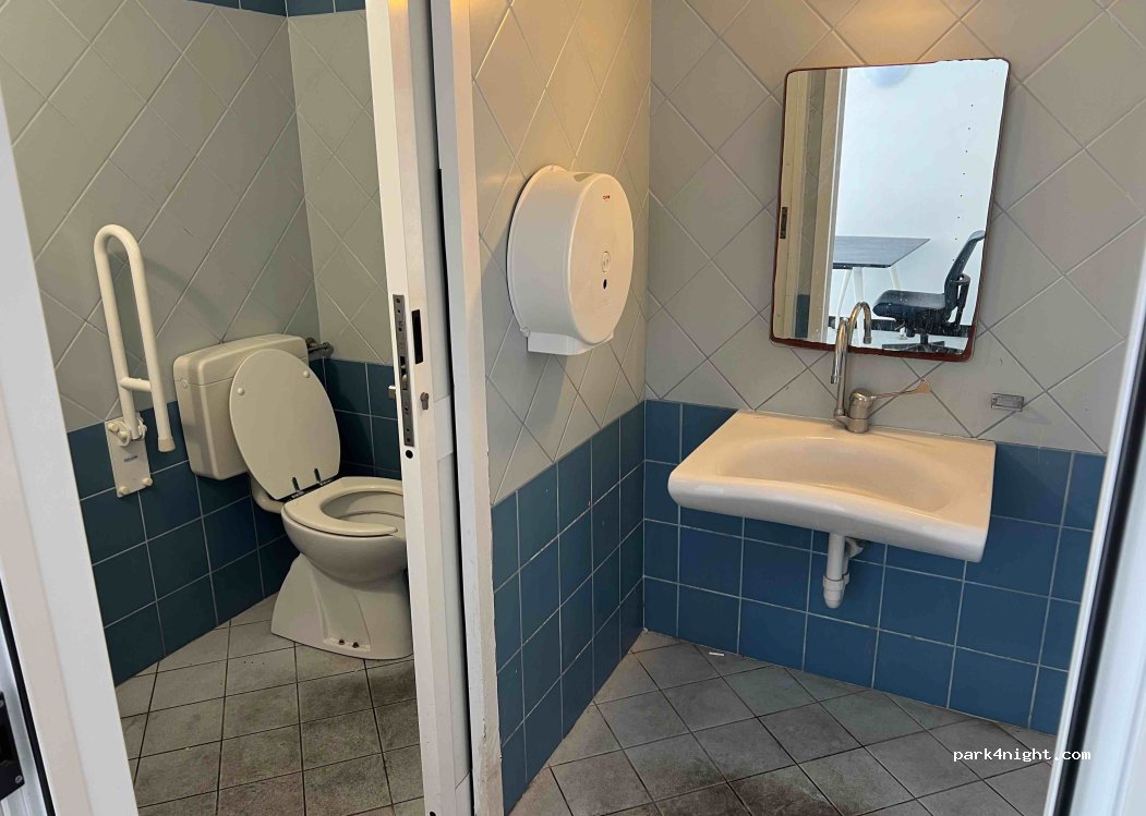(16038) Santa Margherita Ligure - 21 Calata del Porto — foto 3