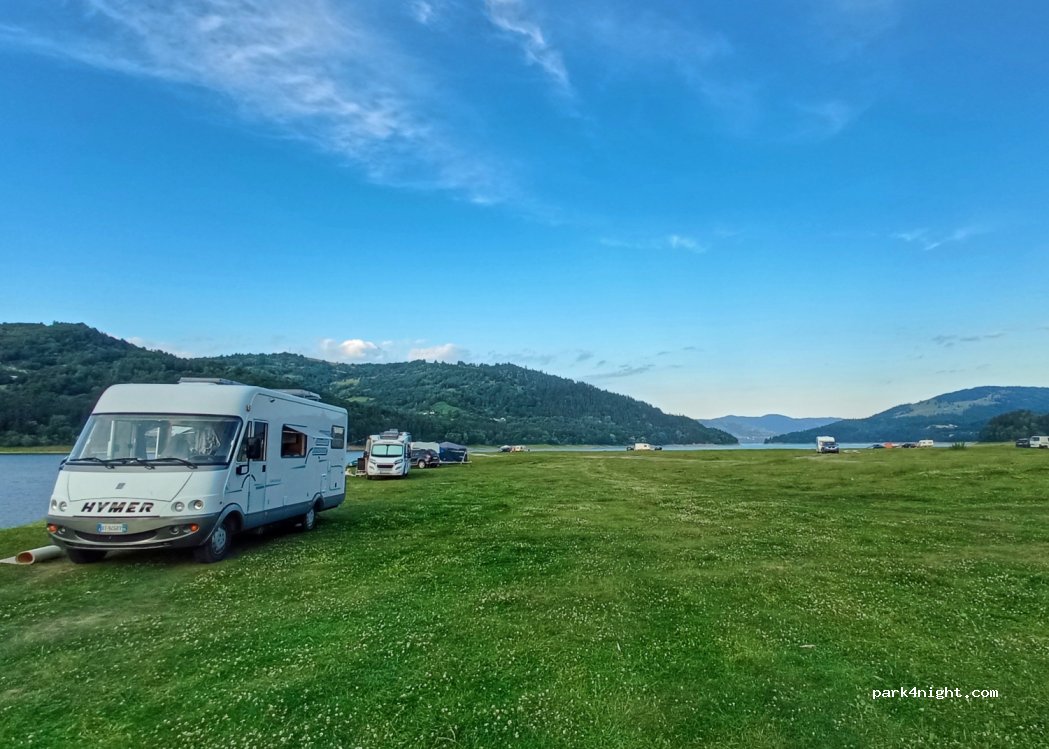 Camping OFF Bistricioara — foto