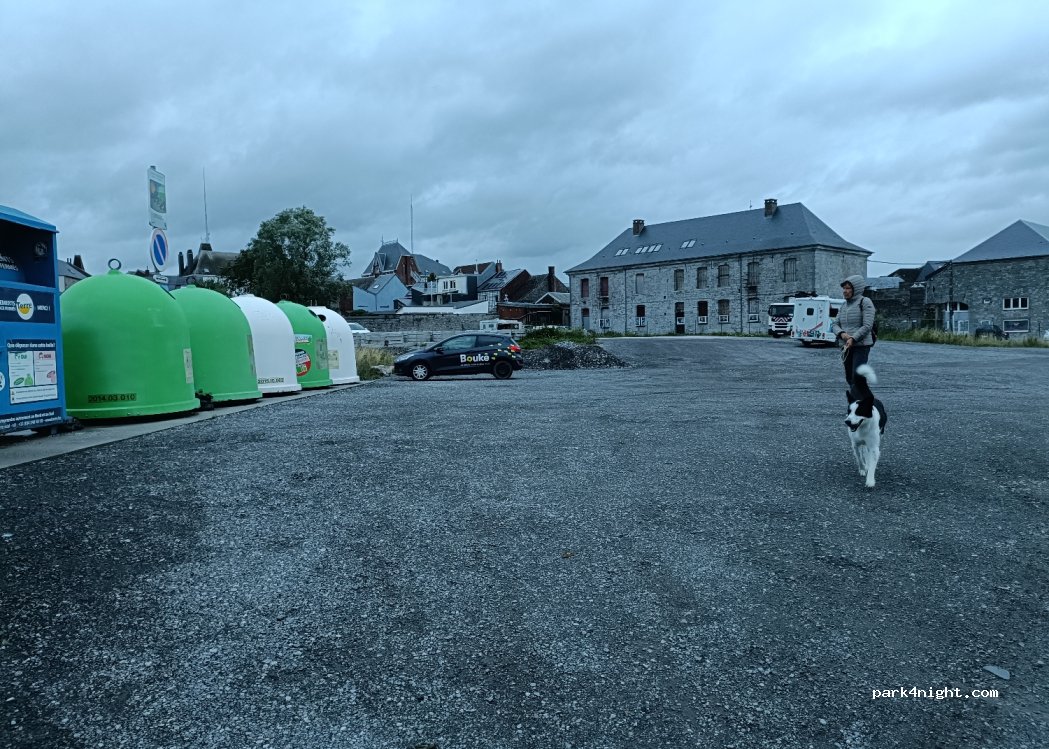 (5600) Philippeville - 25 Boulevard du Centenaire — foto 3