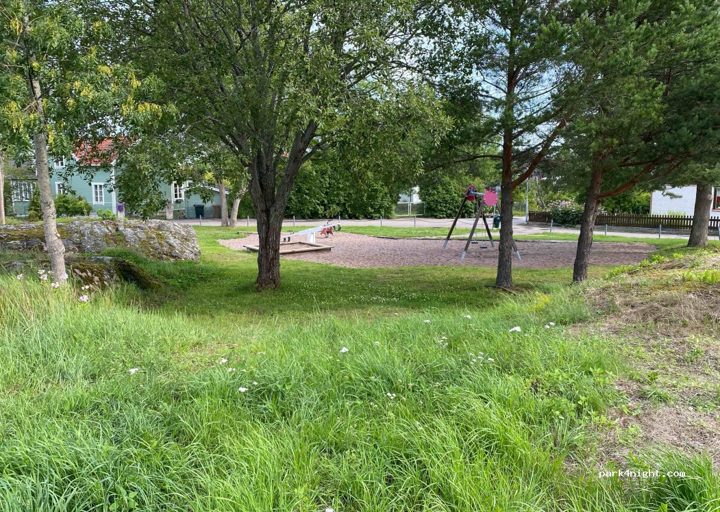 (742 41) Öregrund - 24 Håkanssons gata — foto