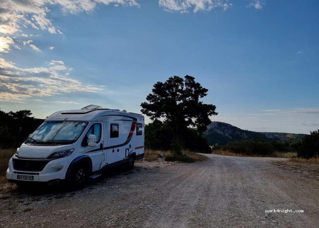 (83840) Comps-sur-Artuby - — foto