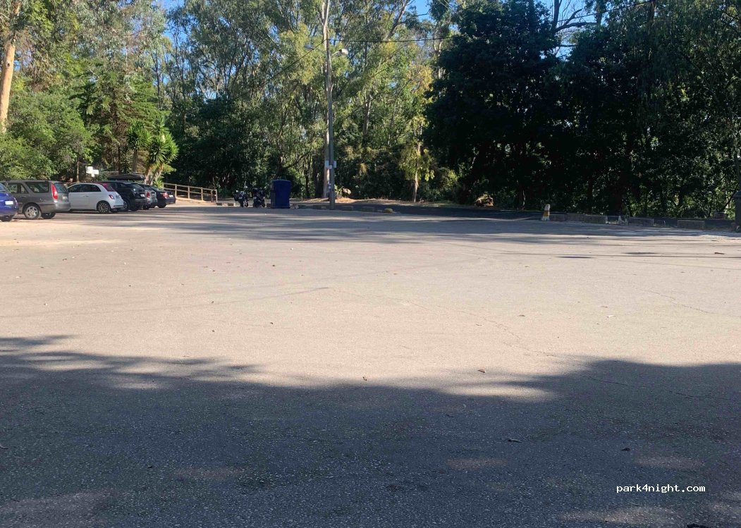 (1300-054) Lisbon - Estr. do Clube de Ténis — foto 2