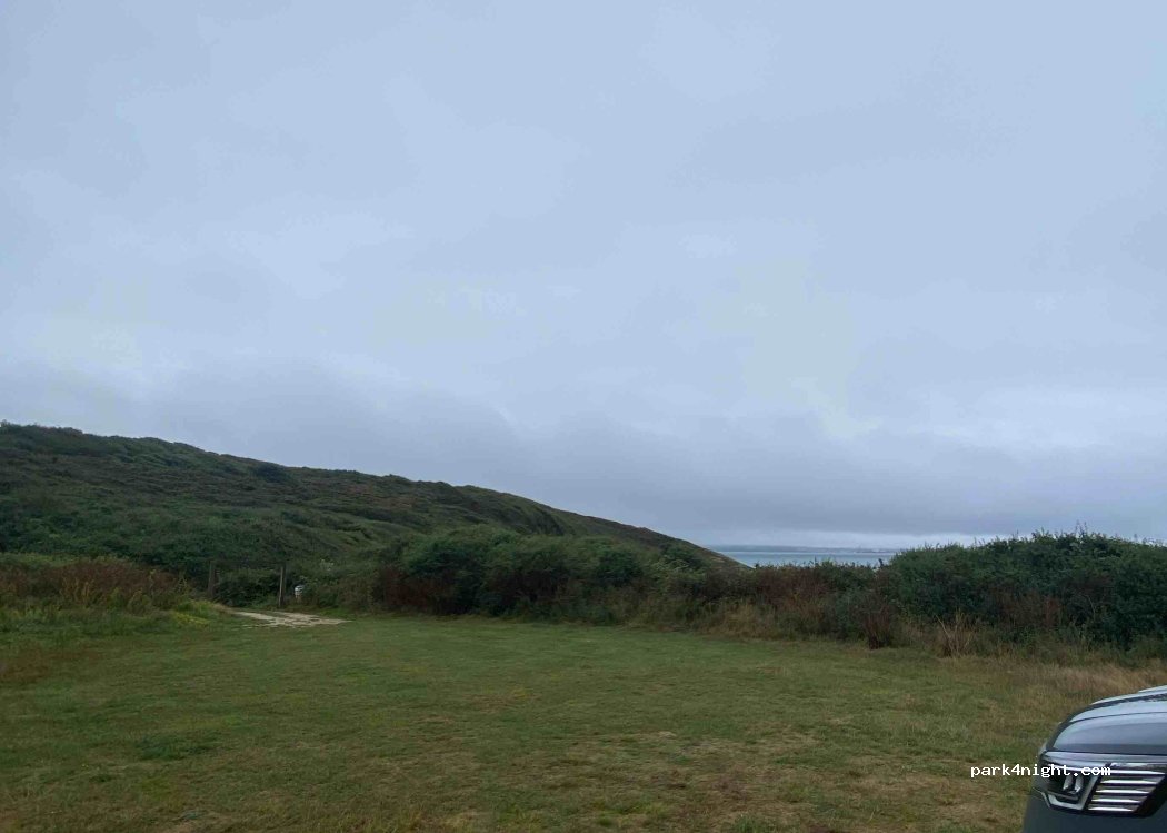 (29550) Plomodiern - Route de l'Anse de Ty Mark — foto 4