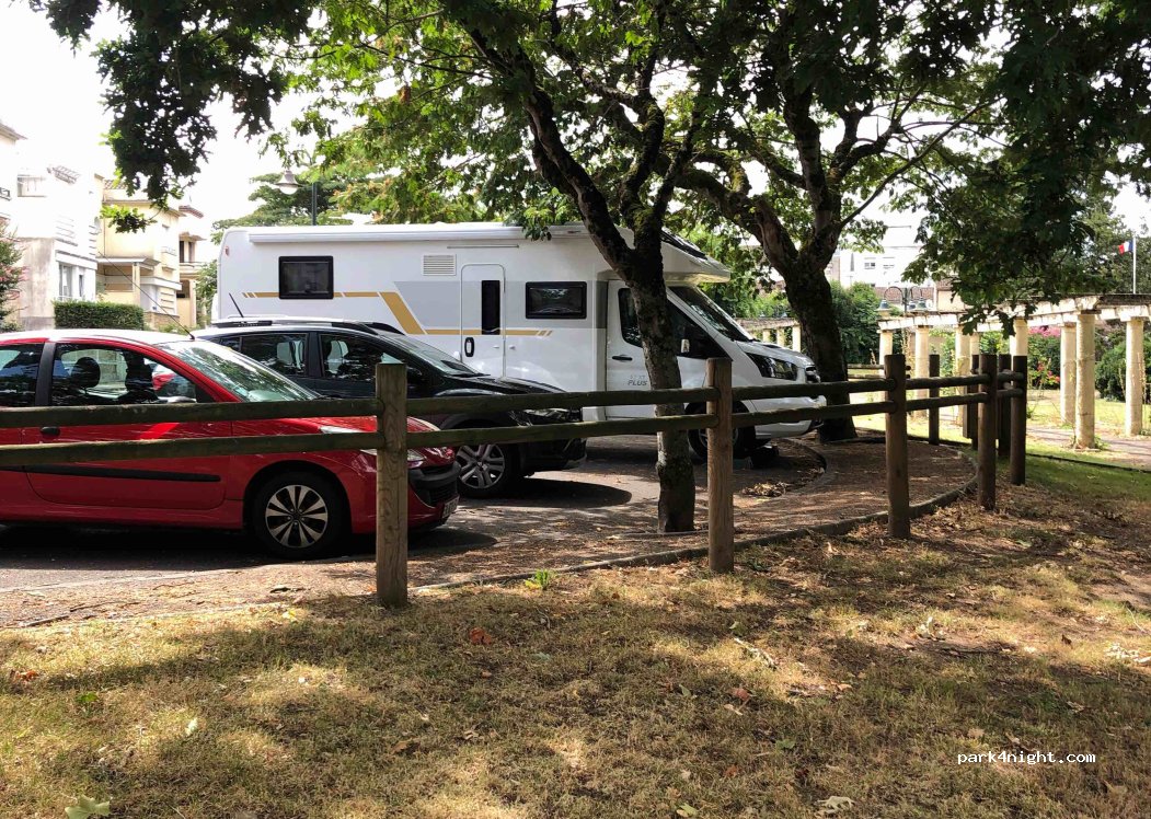 (33220) Sainte-Foy-la-Grande - 2 Avenue Faucher — foto 4