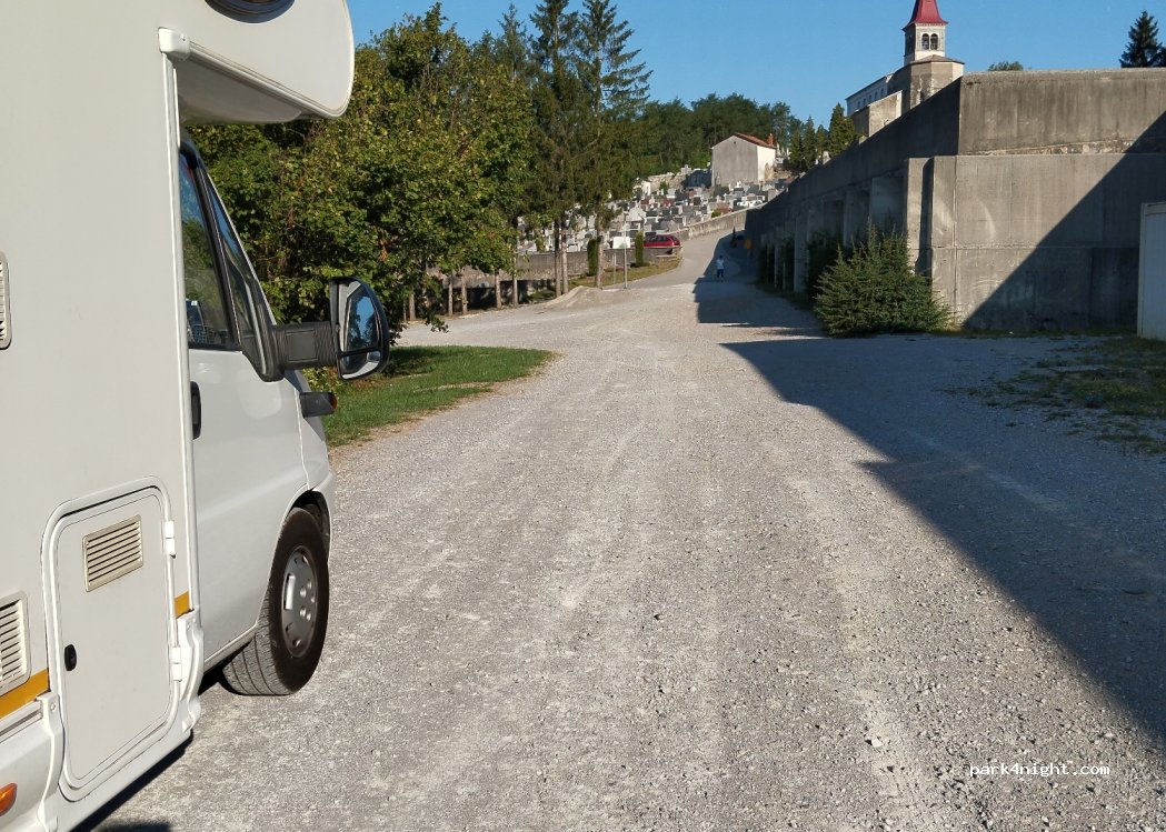 (6250) Ilirska Bistrica - 14 Župančičeva ulica — foto 4