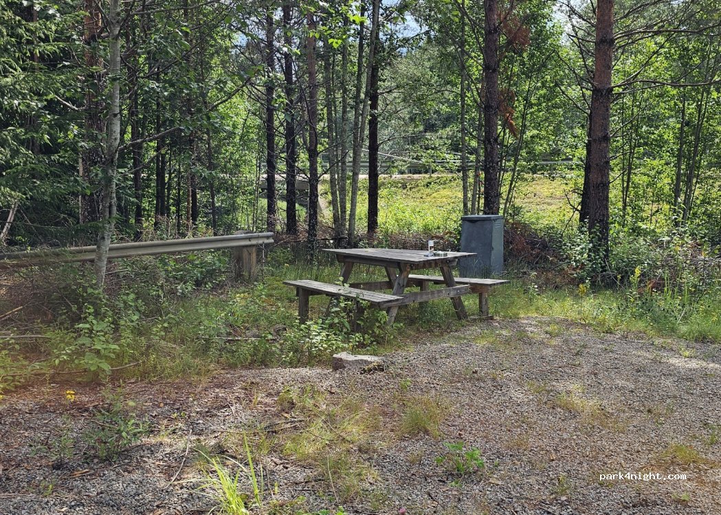 (820 62) Bjuråker - X 773 — foto