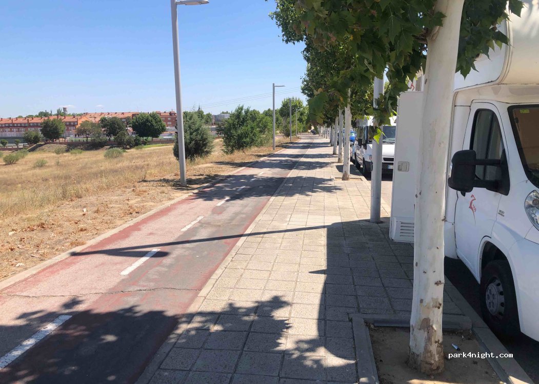 (28600) Navalcarnero - 4 Calle de los Siete Picos — foto 3