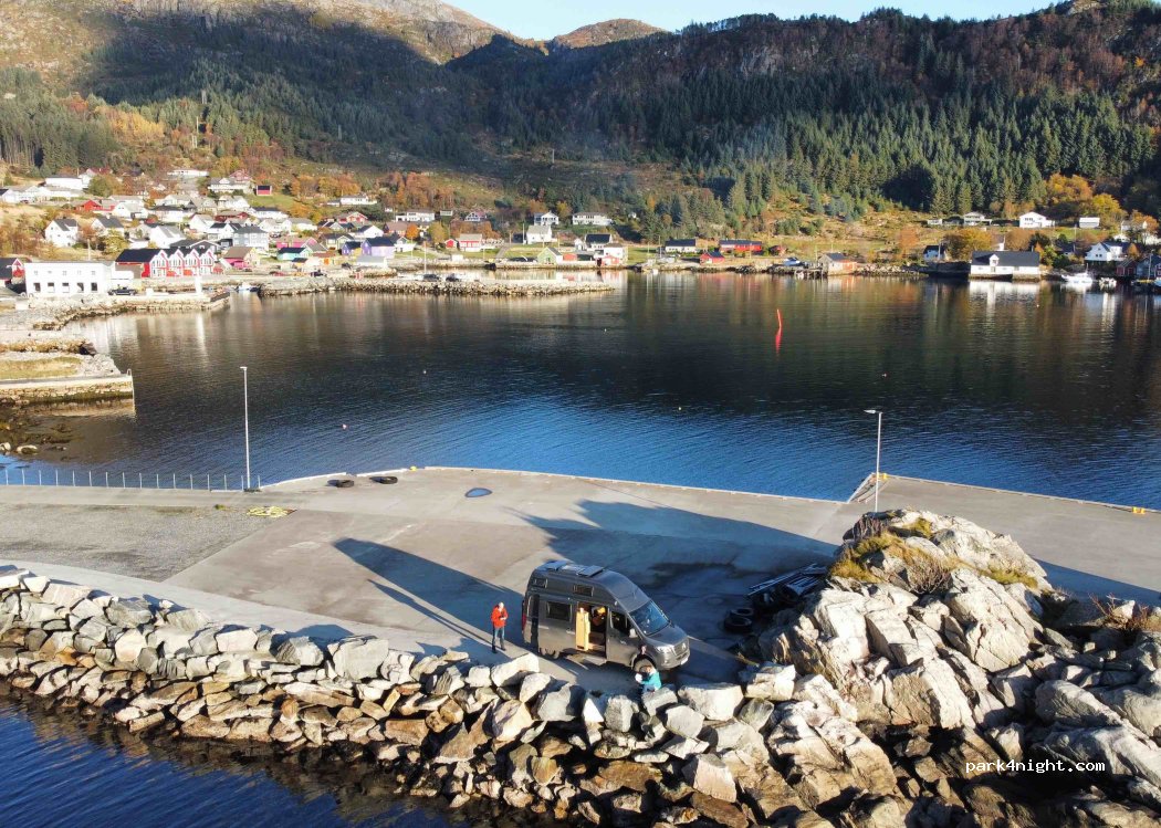 (6700) Måløy - 20 Vombanesvegen — foto 3