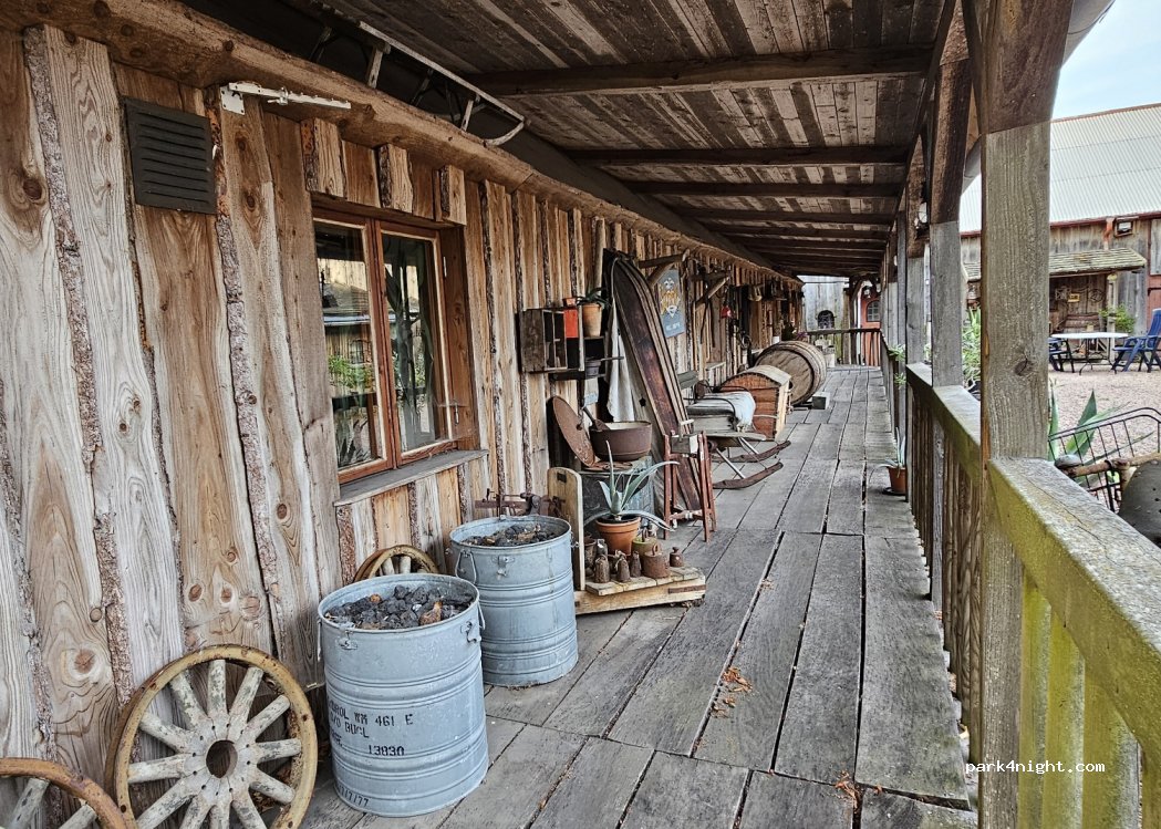 OLD WESTERN STORE — foto 4