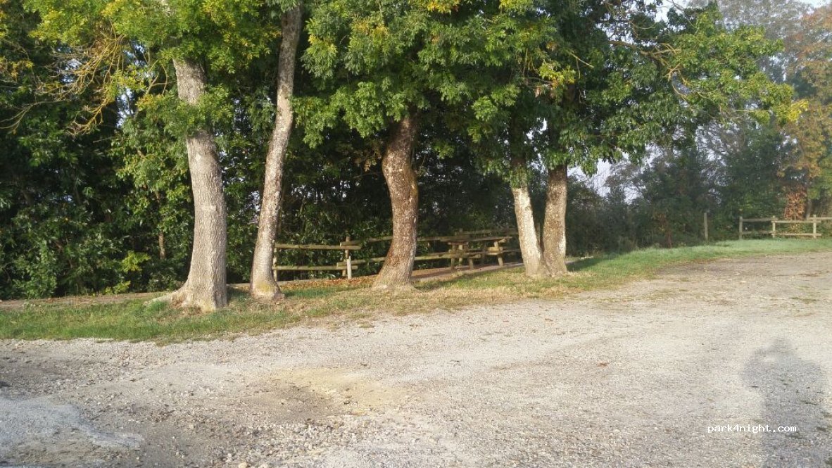 (33460) Soussans - 11 Route du Port — foto 2