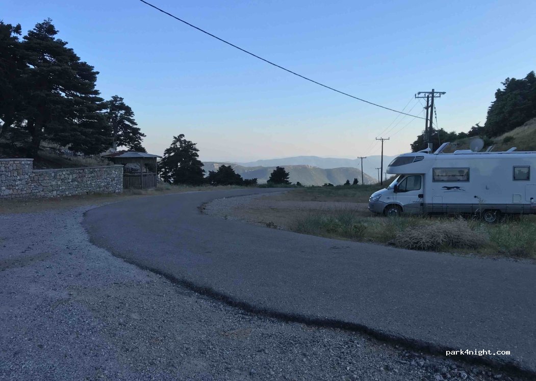 (190 12) Vilia - Unnamed Road — foto 3