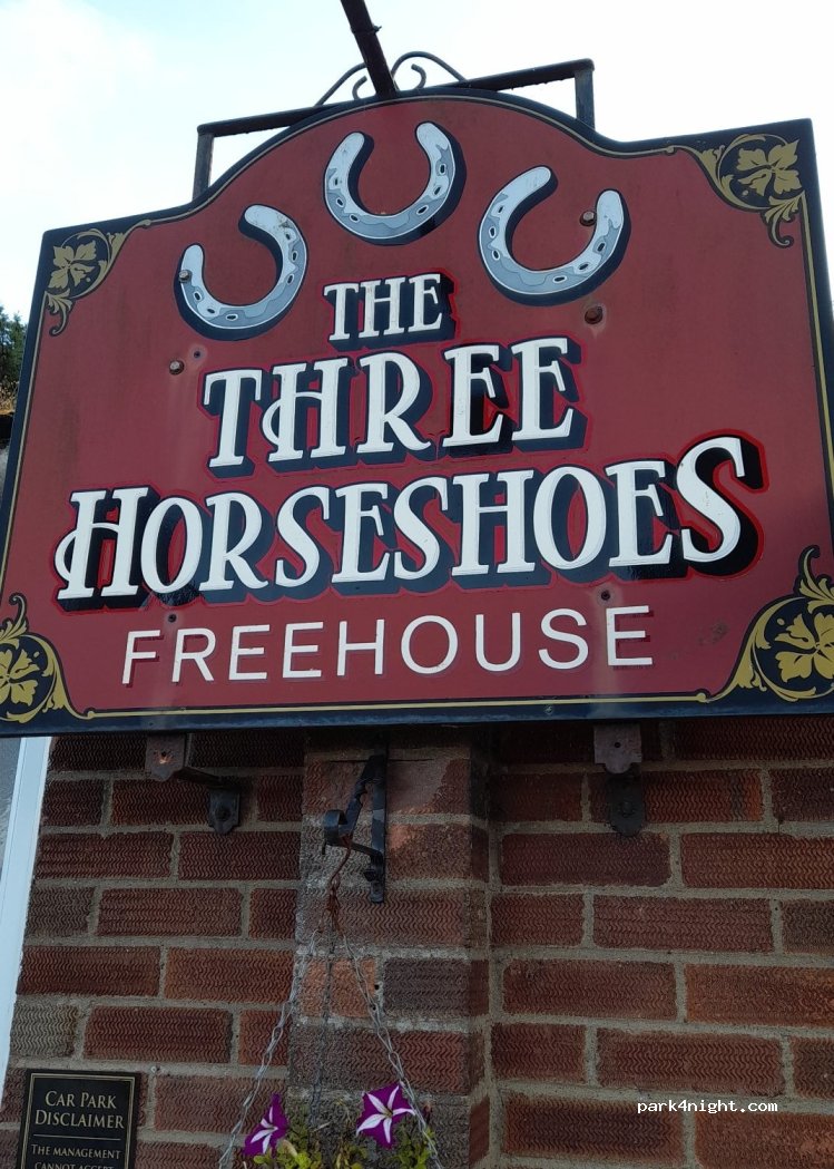 The Three Horse Shoes — foto