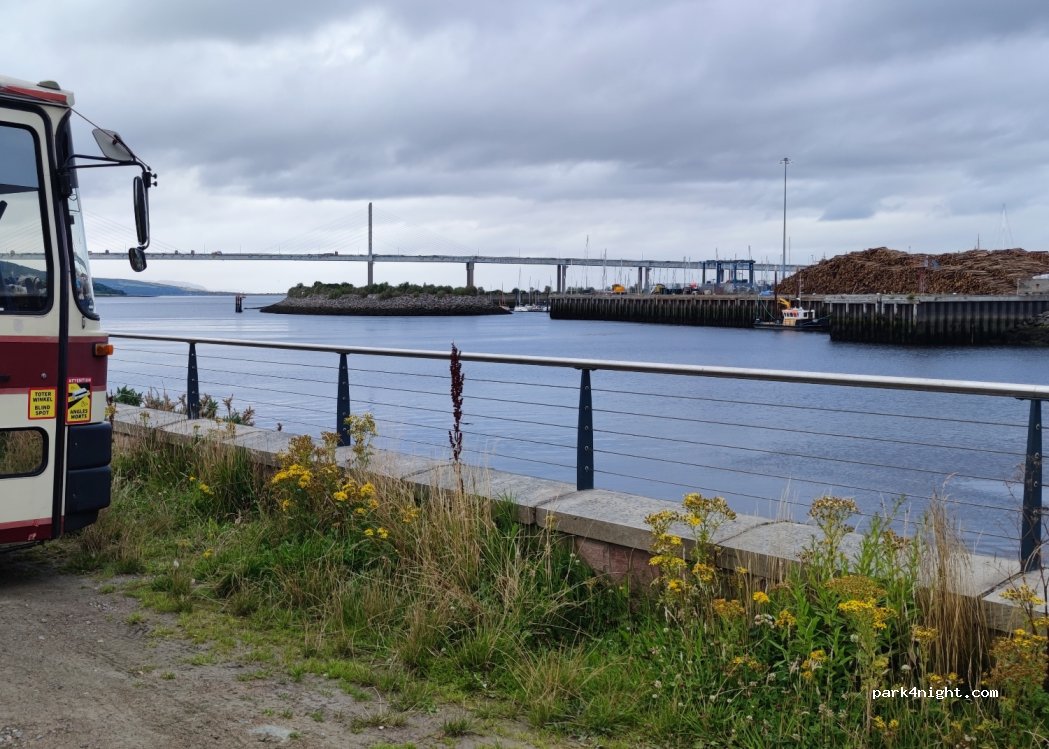 (IV3 8AH) Inverness - 30 Kessock Road — foto