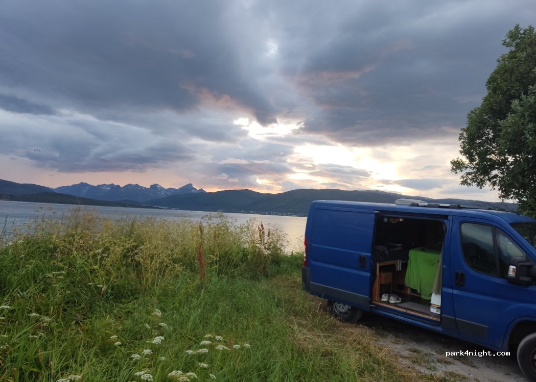 (9016) Tromsø - Kvaløyvegen — foto
