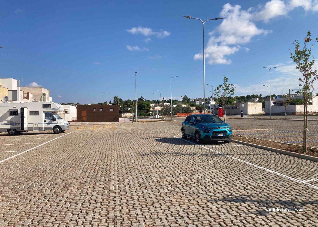 Parcheggio Santa Maria al Bagno — foto 2