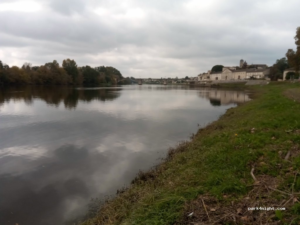 (33350) Castillon-la-Bataille - Au Champ du Pont — foto 2