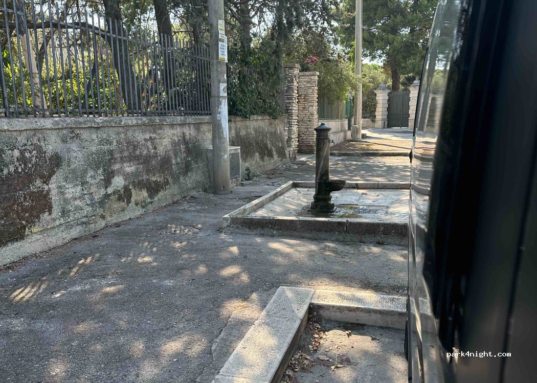 (70056) Madonna della Rosa-Carrare - 3 Strada Provinciale Bitonto — foto 2