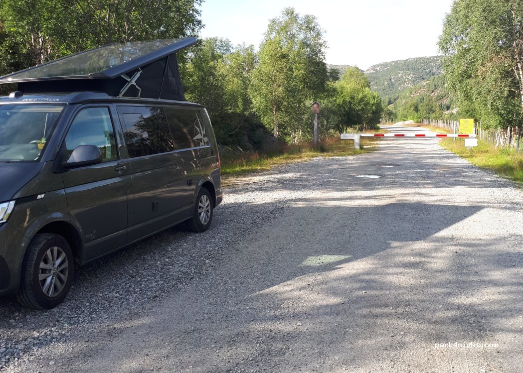 (4443) Tjørhom - 33 Kvæven — foto