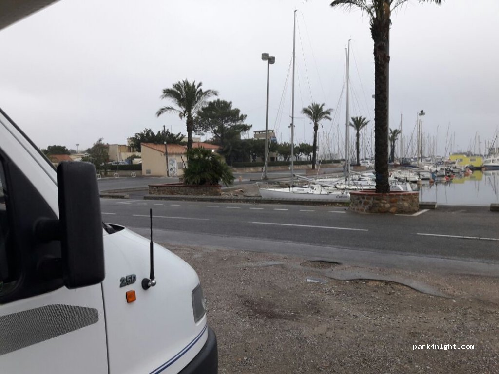 (66750) Saint-Cyprien - Quai Arthur Rimbaud — foto 3