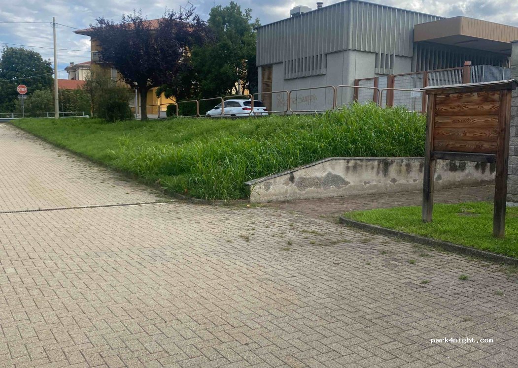 (28077) Prato Sesia - 1 Viale Don Minzoni — foto