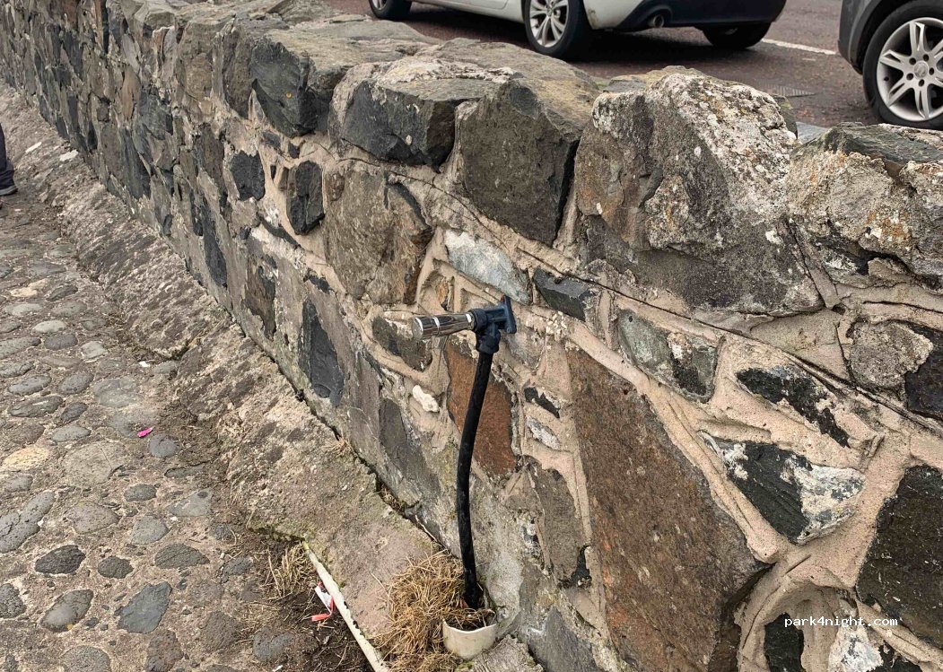 (BT44) Carnlough - Harbour Rd — foto 2