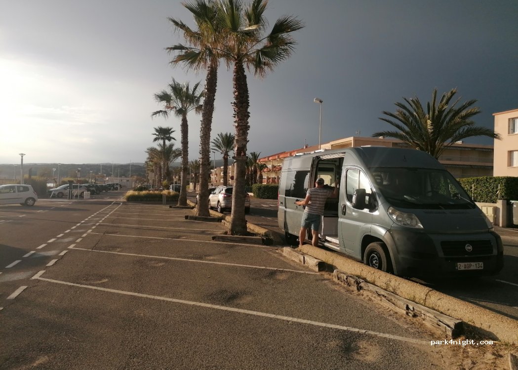 (83270) Saint-Cyr-sur-Mer - 15 Boulevard de la Plage — foto 3