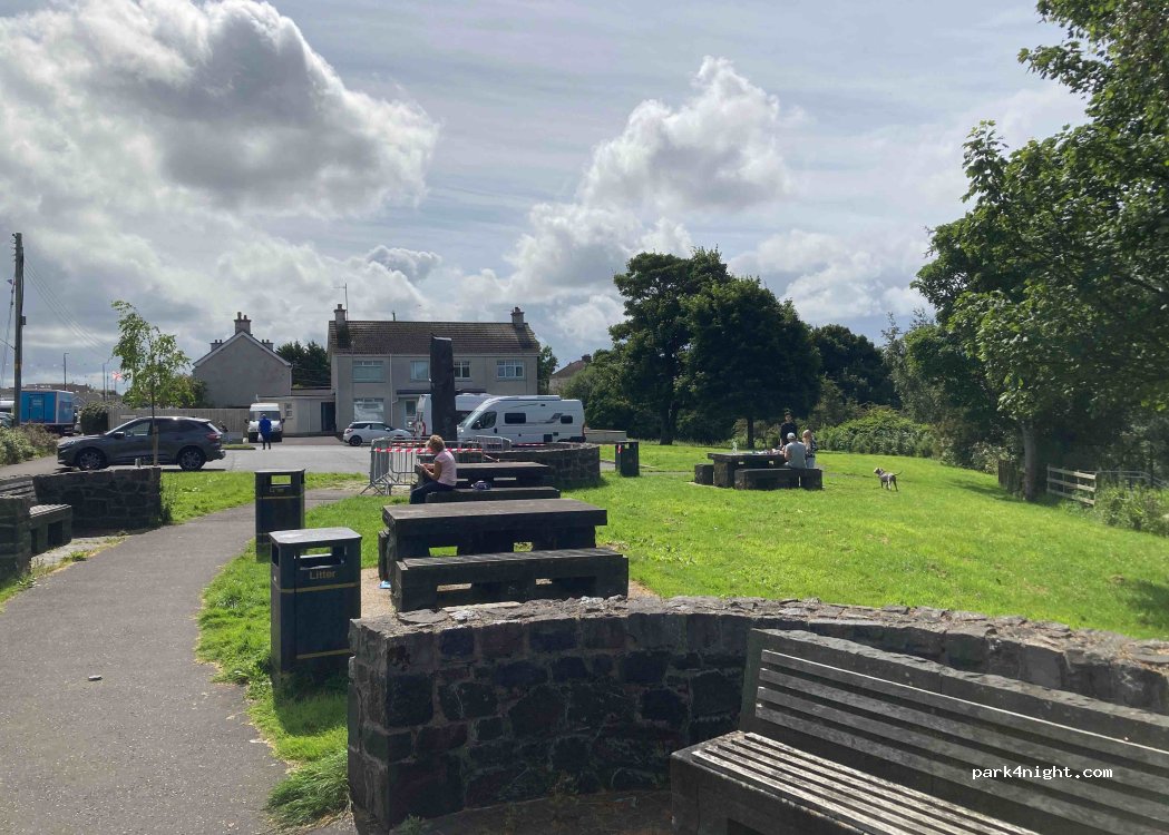 (BT57 8QT) Bushmills - 7 Elmwood Park — foto