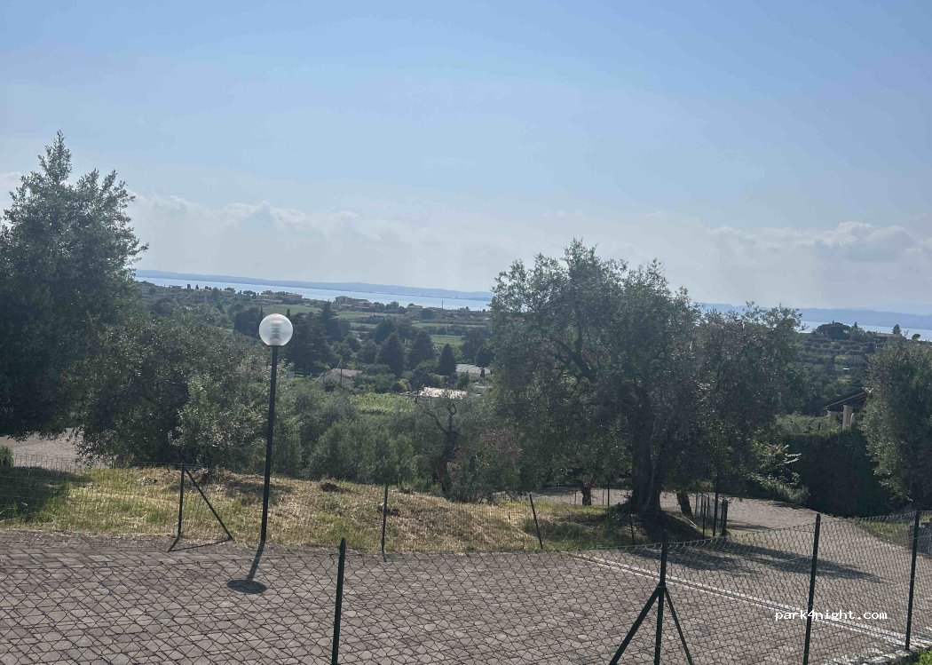 (37011) Bardolino - SP31 — foto