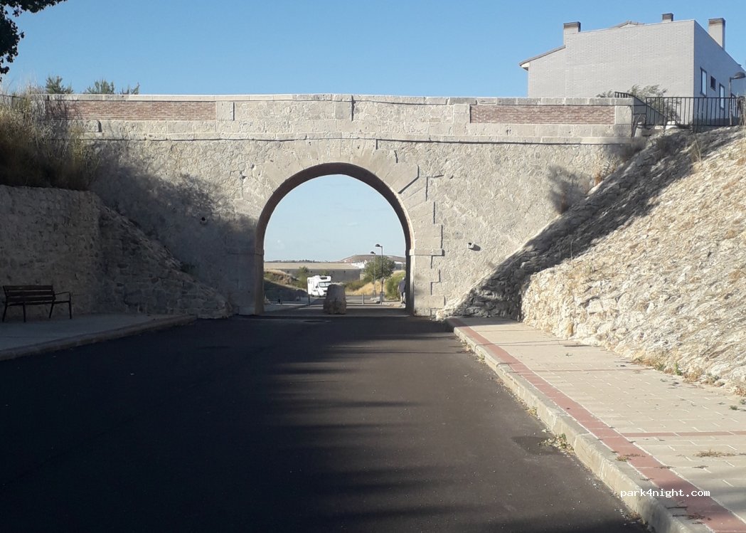 (47610) Zaratán - 51 Paseo del Ferrocarril — foto