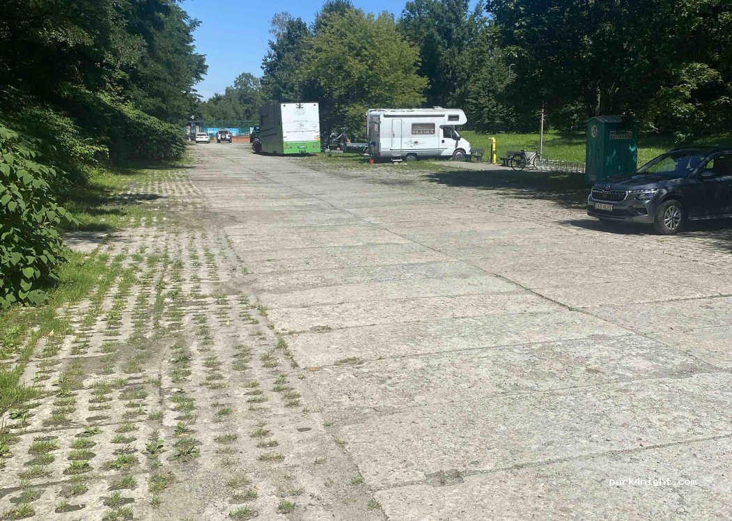 (43-450) Ustroń - Armii Krajowej — foto