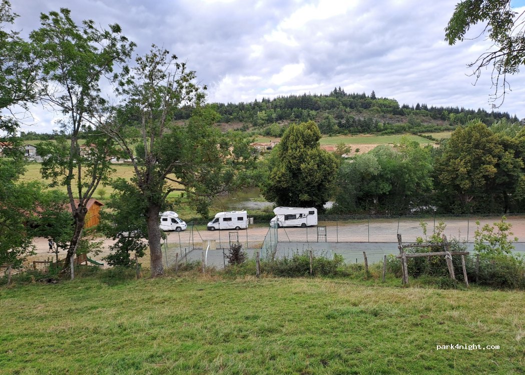 (42430) Saint-Marcel-d'Urfé - Le Bourg — foto 3