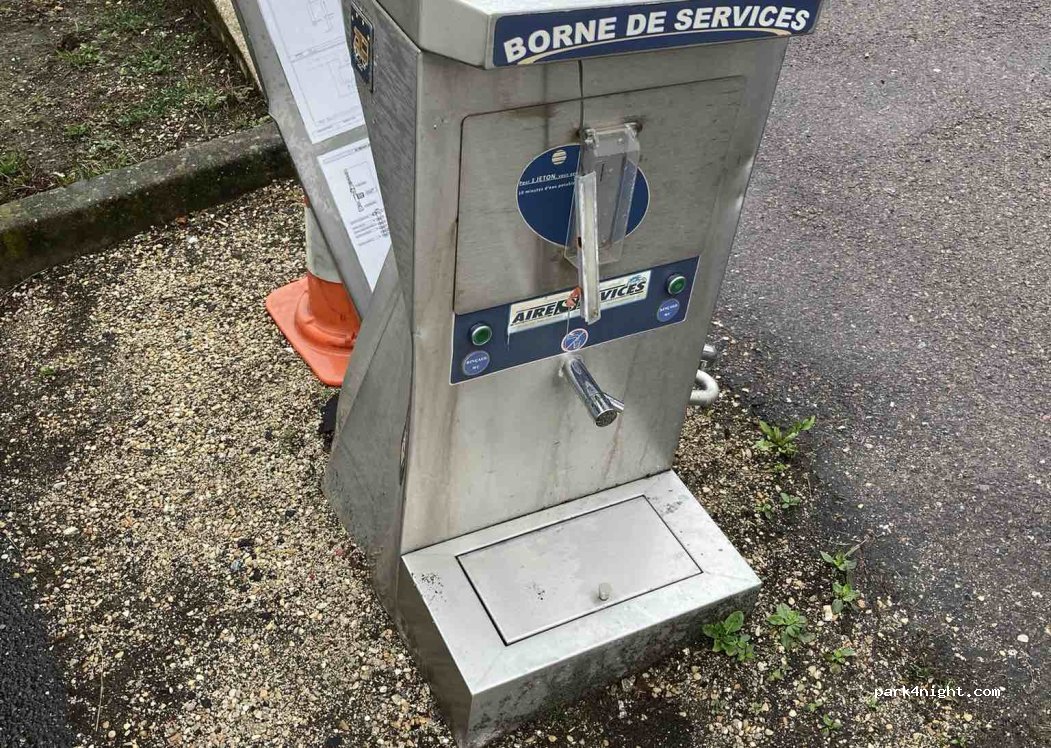 (02130) Fresnes-en-Tardenois - A4 — foto 2