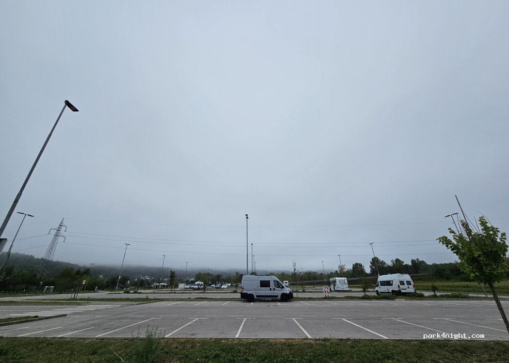(1210) Stanežiče - Unnamed Road — foto