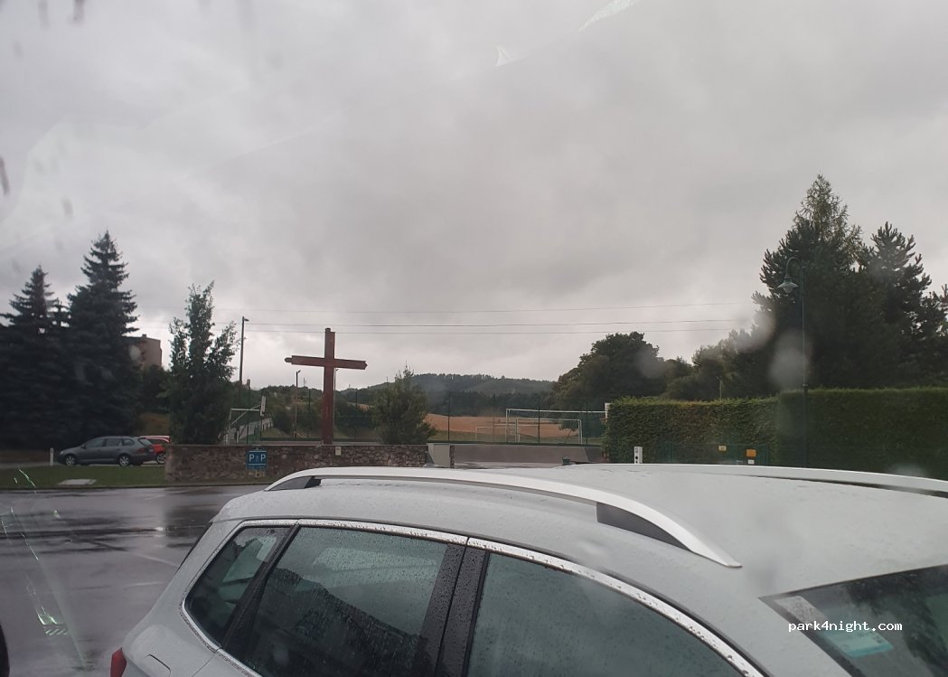 (2532) Heiligenkreuz im Wienerwald - 9 Hauptstraße — foto