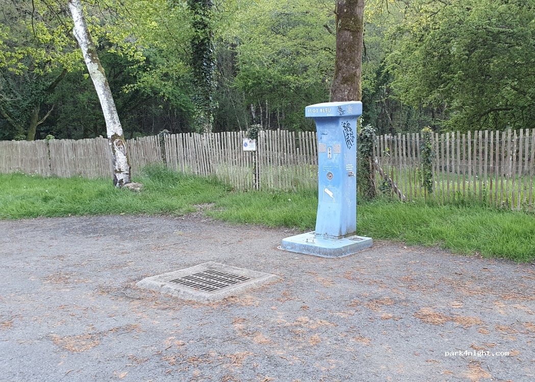 (35750) Saint-Malon-sur-Mel - Unnamed Road — foto 3