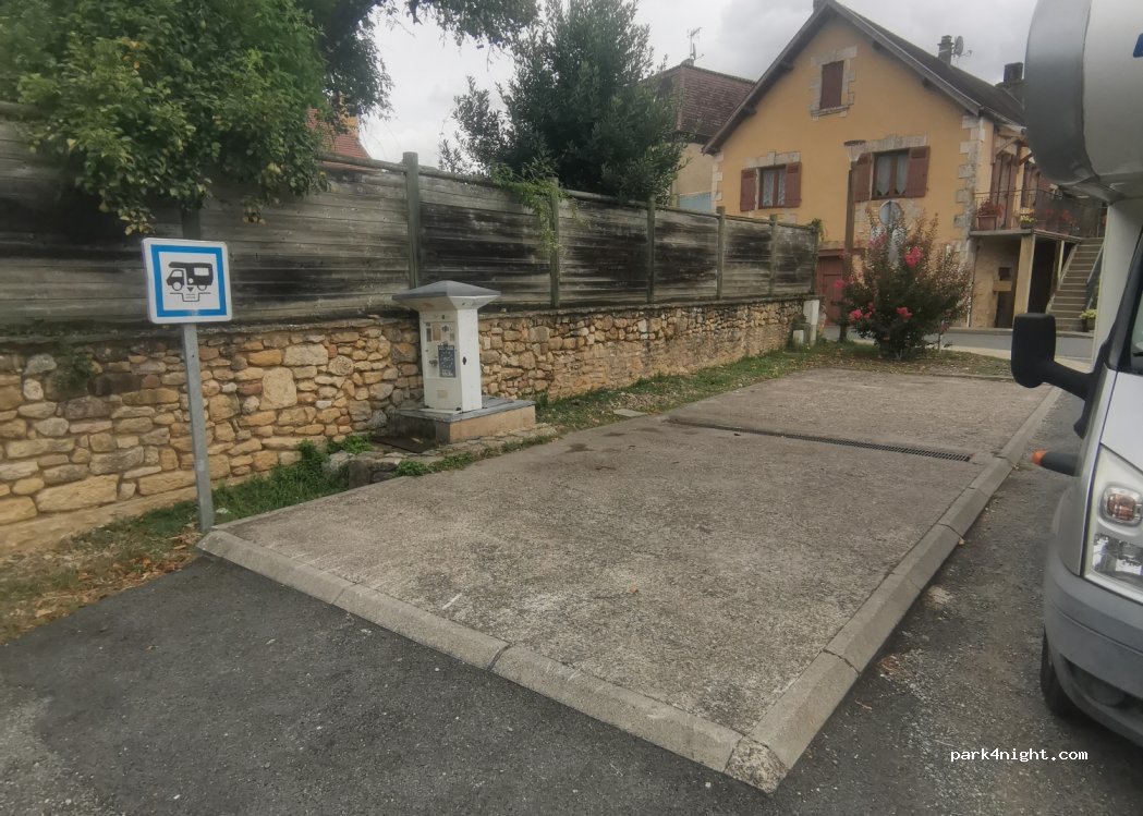 (24220) Saint-Cyprien - 26 Rue du Priolat — foto