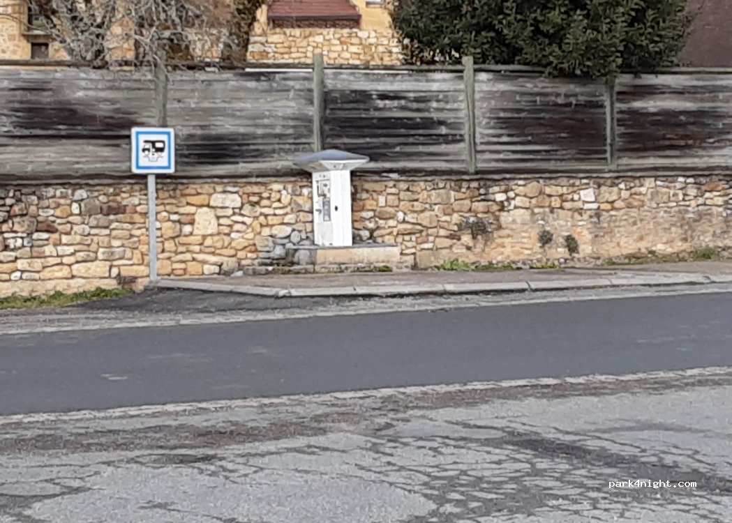 (24220) Saint-Cyprien - 26 Rue du Priolat — foto 2