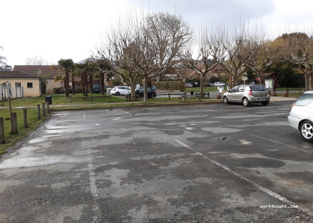 (24220) Saint-Cyprien - 26 Rue du Priolat — foto 3