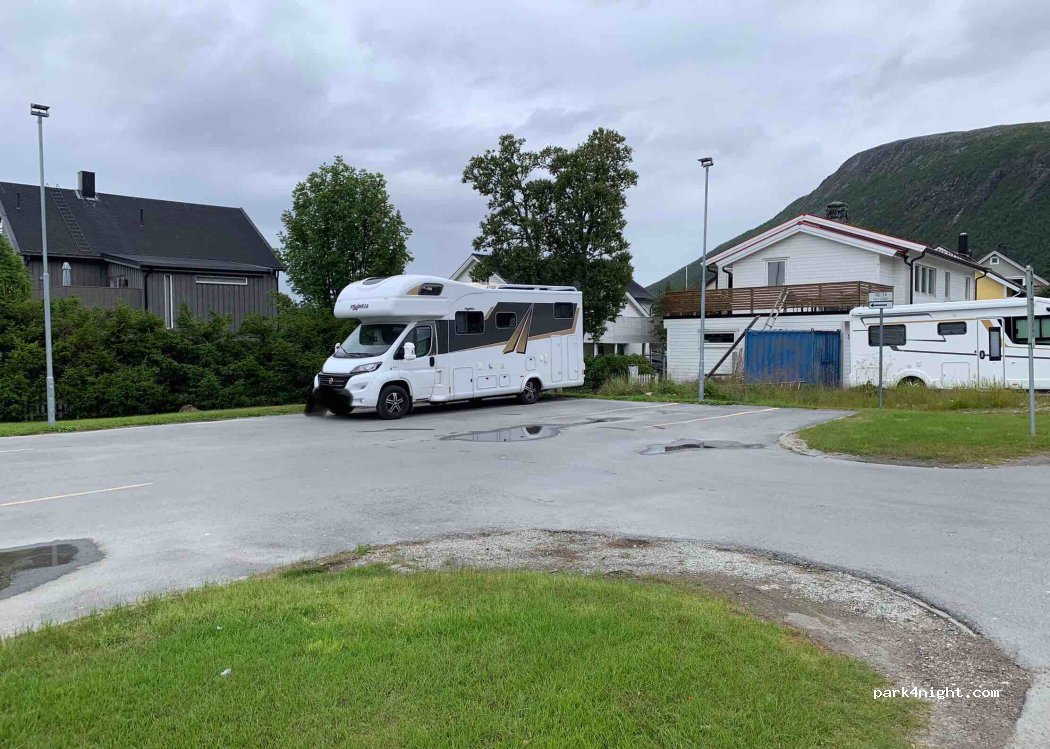 (9020) Tromsdalen - 14 Th Widdings veg — foto