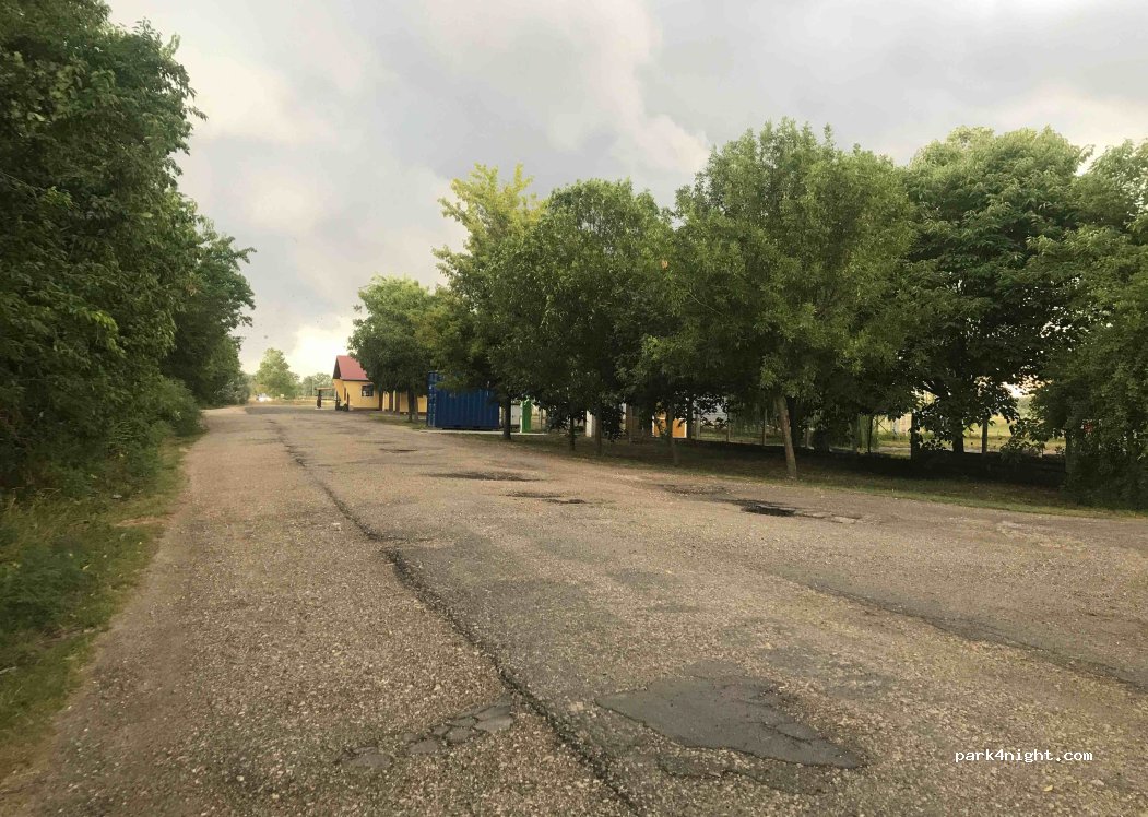 (2740) Cegléd - Unnamed Road — foto
