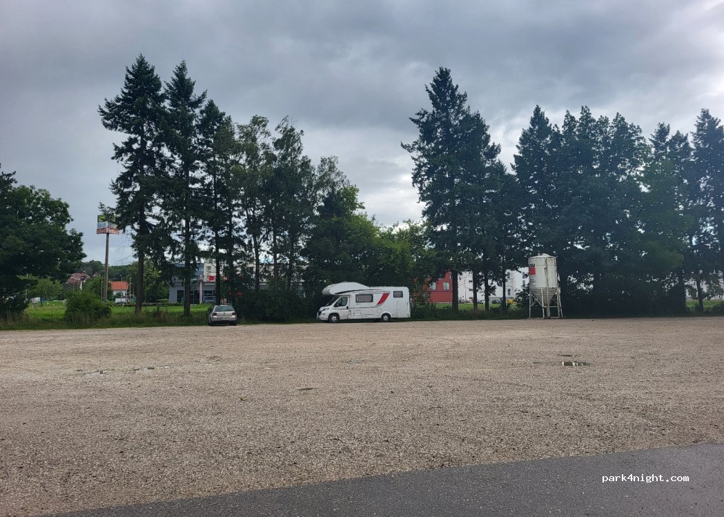 (4052) Ansfelden - 15 Friedhofstraße — foto