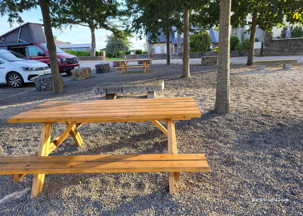 (50220) Courtils - 2 Route de la Baie — foto