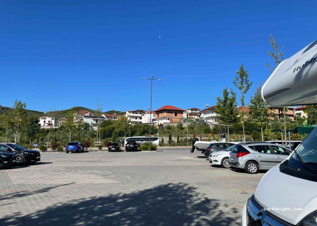 (1001) Mjull Bathore - Tirana-Elbasan Hwy — foto