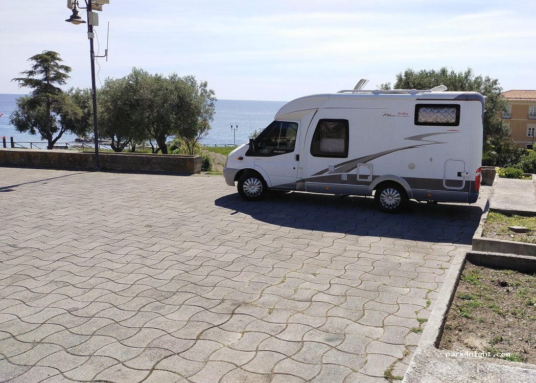 (87020) Cittadella del Capo - 46 Via Nazionale — foto