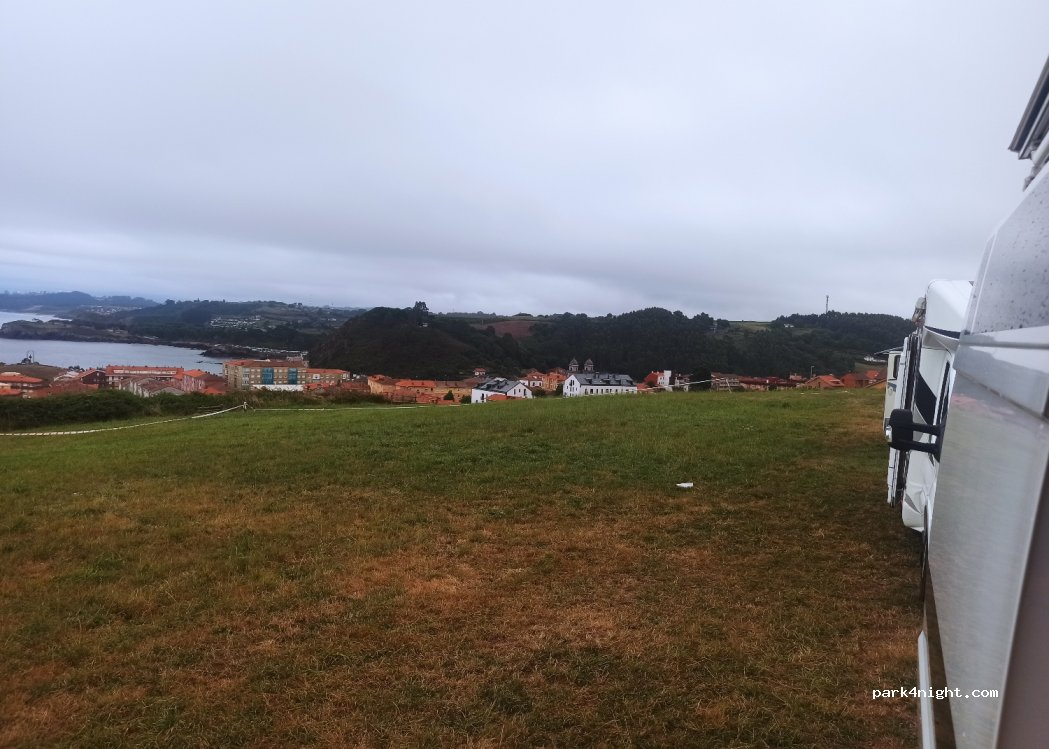 (33430) Candás - 505 Calle Urogallo — foto 4