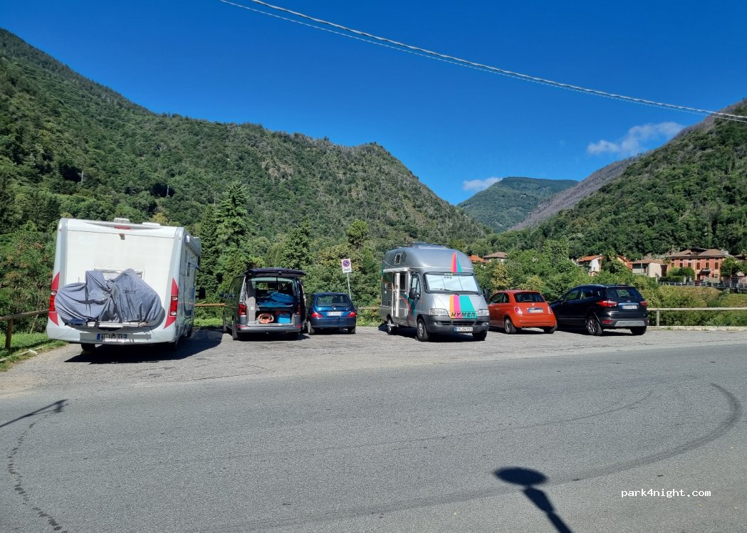 (28822) Cannobio - 186 Via Madonna delle Grazie — foto 2